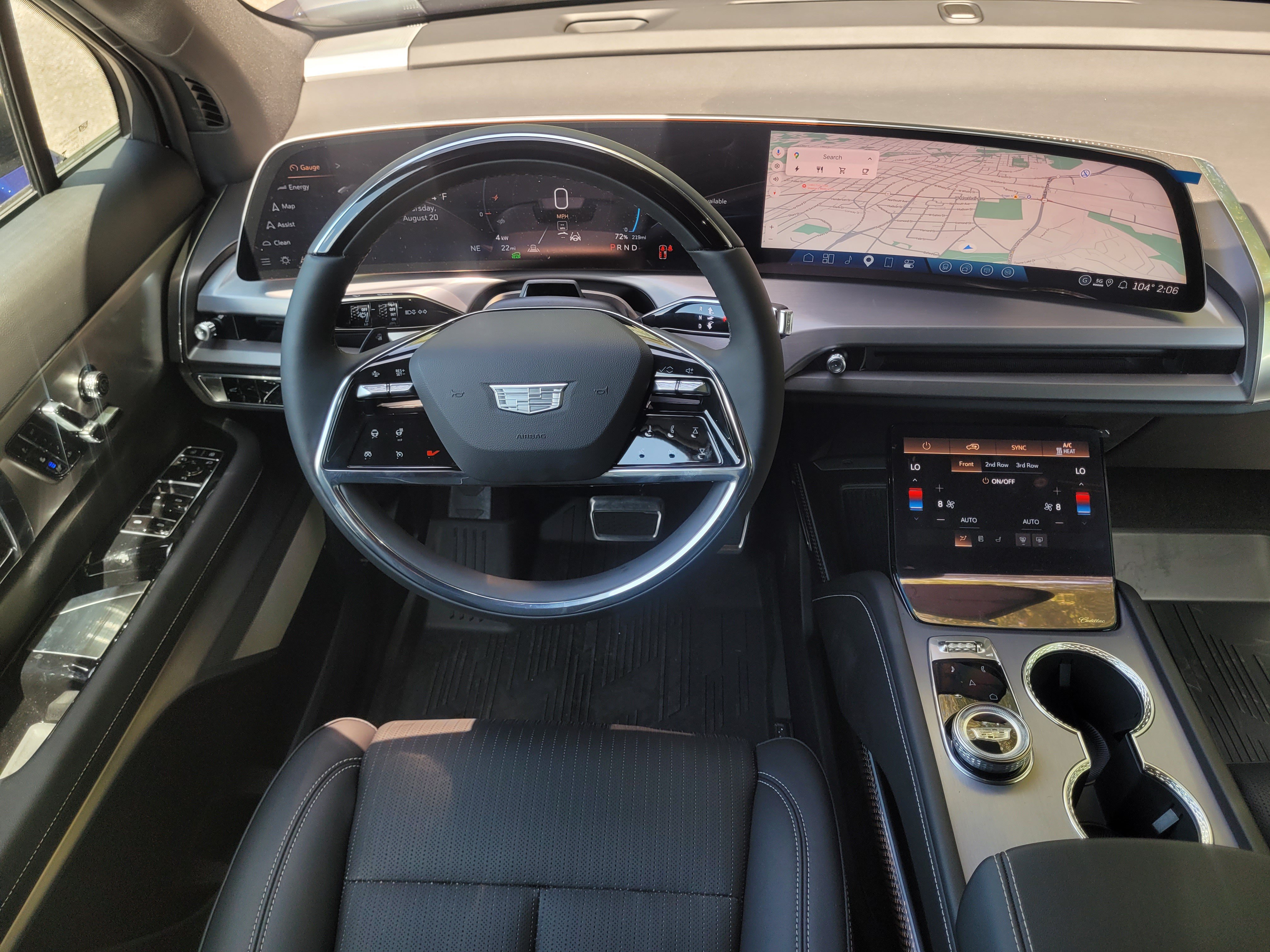 New 2027 Cadillac Vistiq Sport w/ LPO, Floor Liner Package AWD/4WD image 10