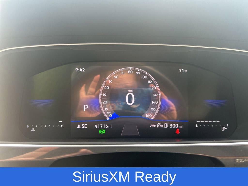 Used 2024 Volkswagen Tiguan SE image 11