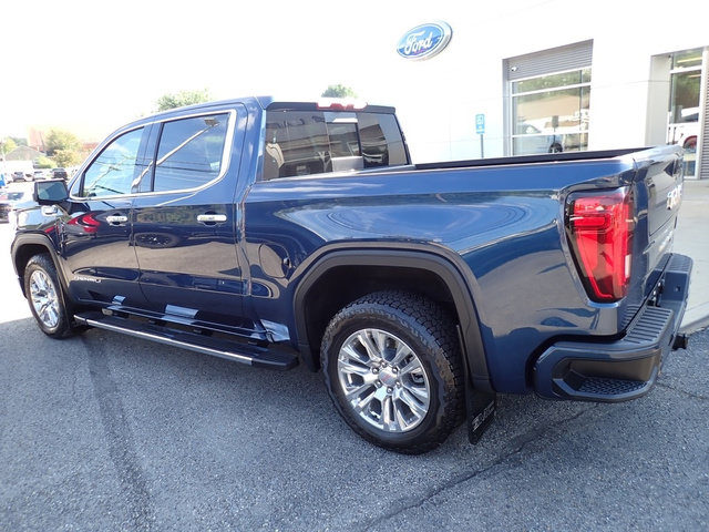 Used 2023 GMC Sierra 1500 Denali AWD/4WD image 3