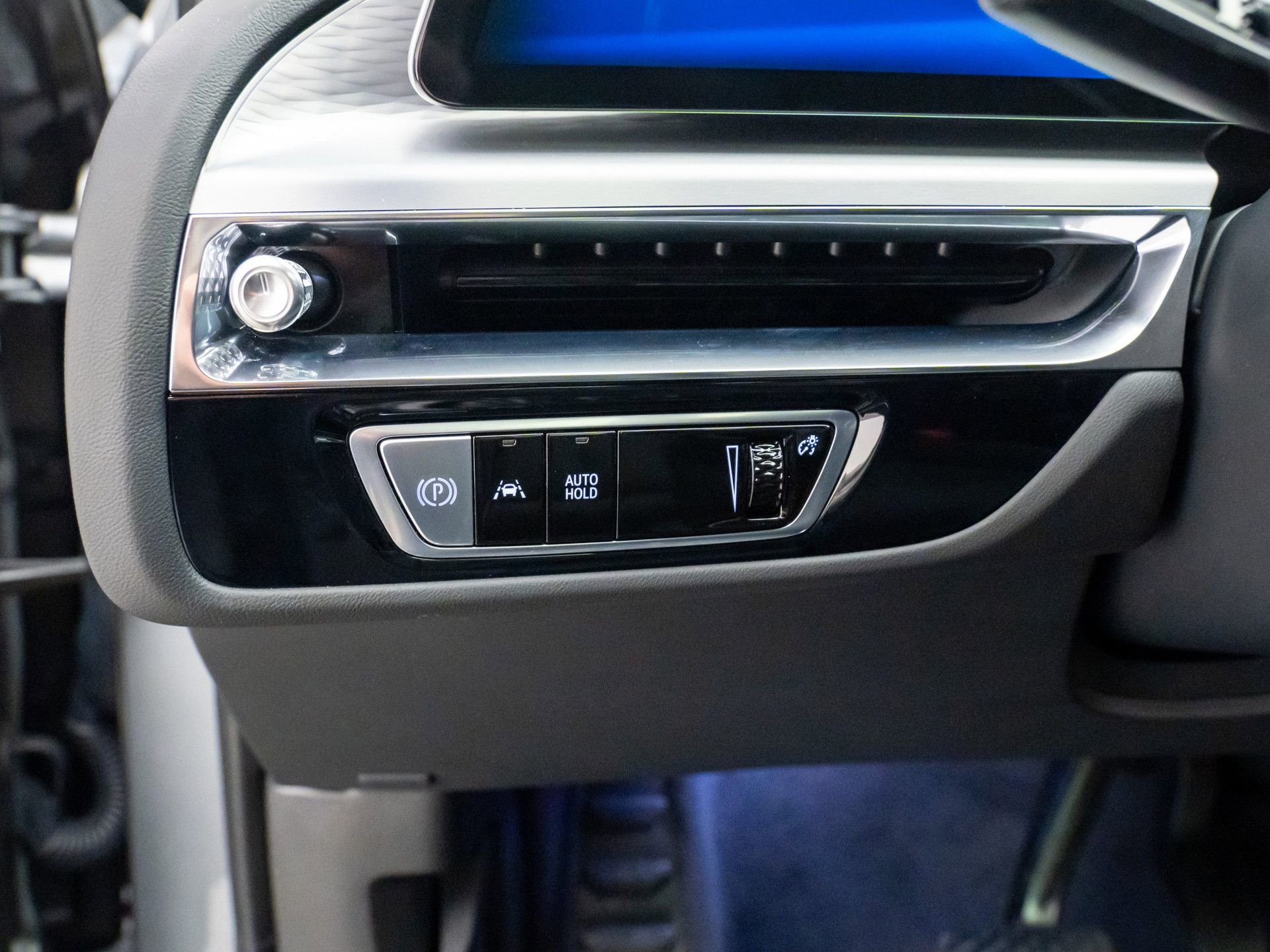 Certified 2024 Cadillac Lyriq Luxury w/ LPO, Floor Liner Package image 25