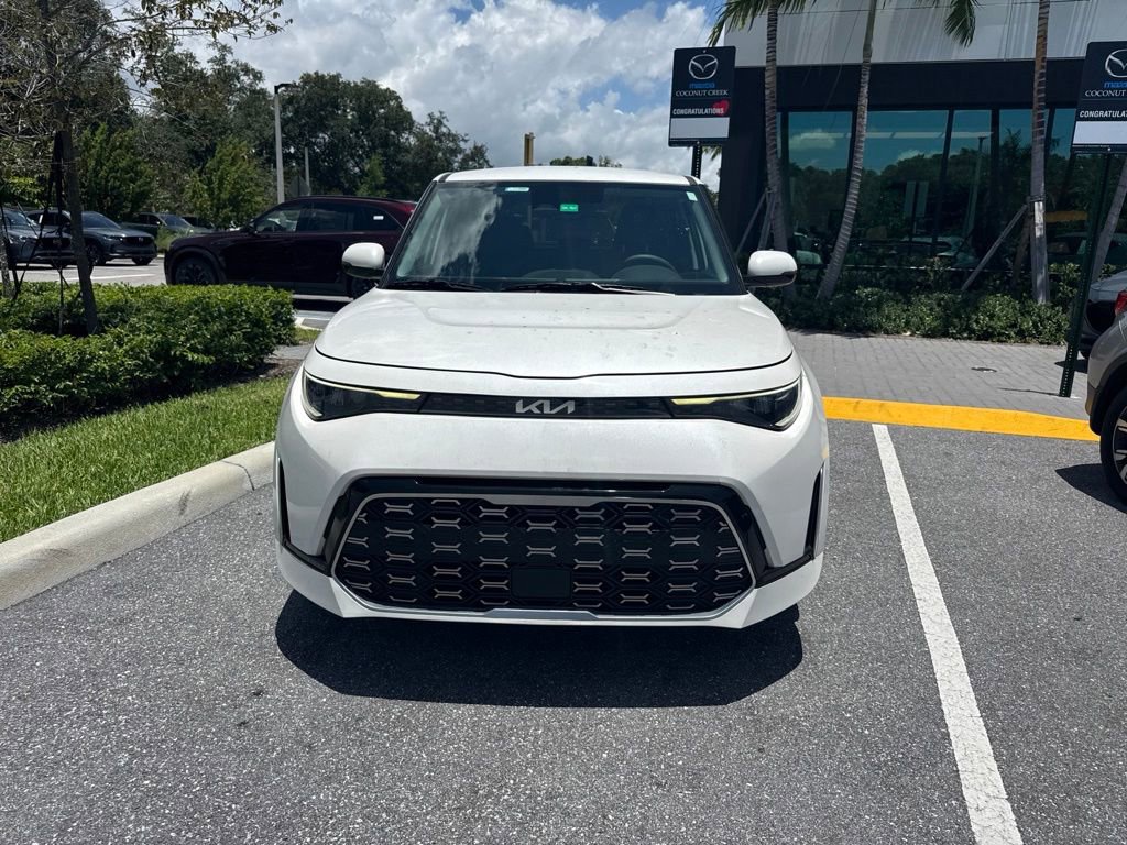 Used 2023 Kia Soul GT-Line w/ GT-Line Technology Package FWD image 9