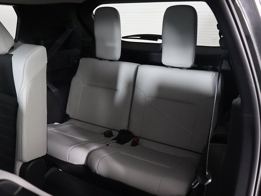 New 2025 Mitsubishi Outlander SE image 39