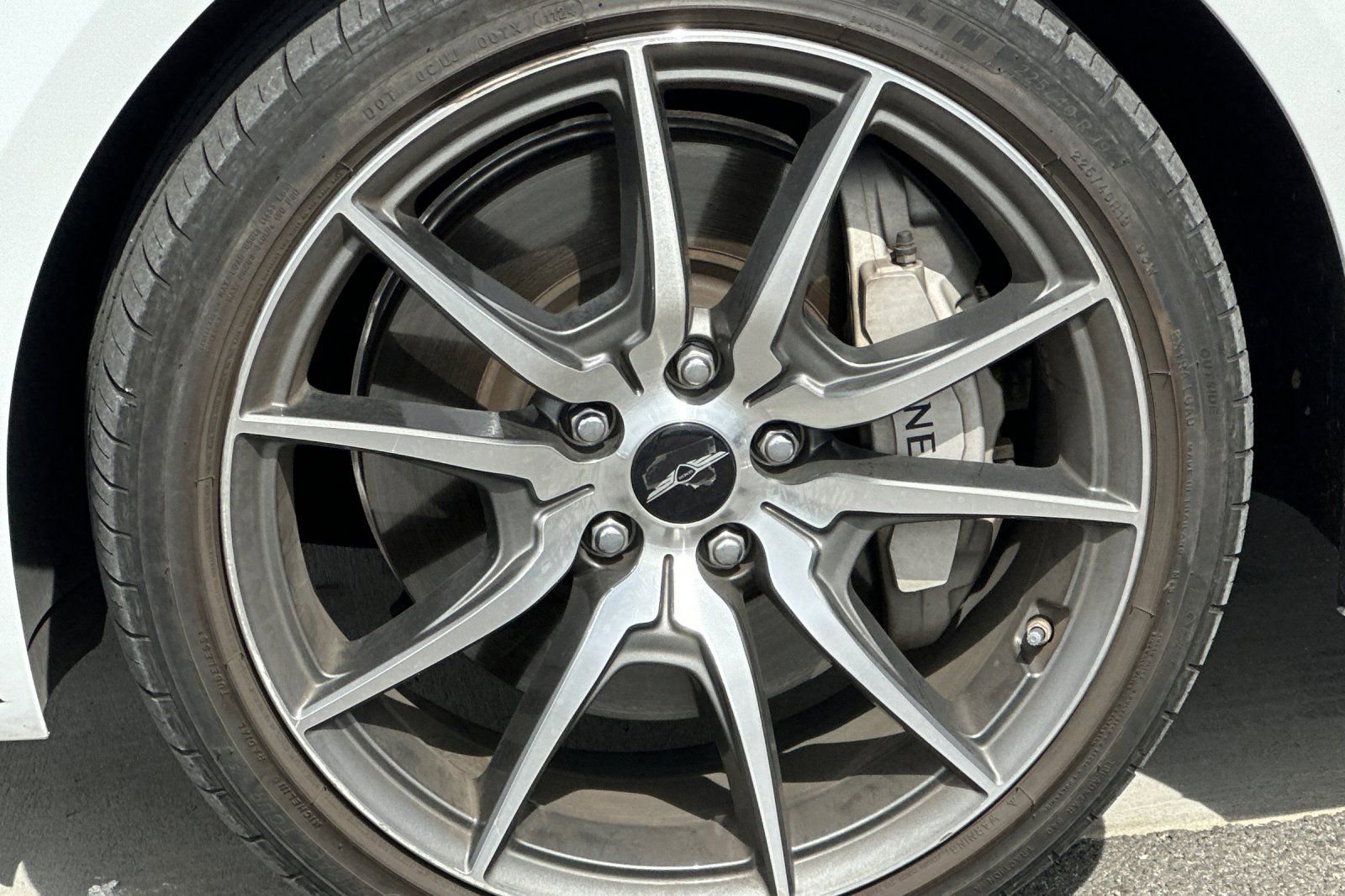 Used 2025 Genesis G70 2.5T image 31