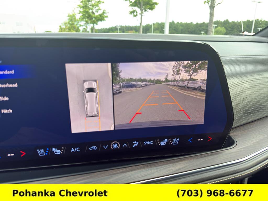 Certified 2025 Chevrolet Suburban Premier AWD/4WD image 15