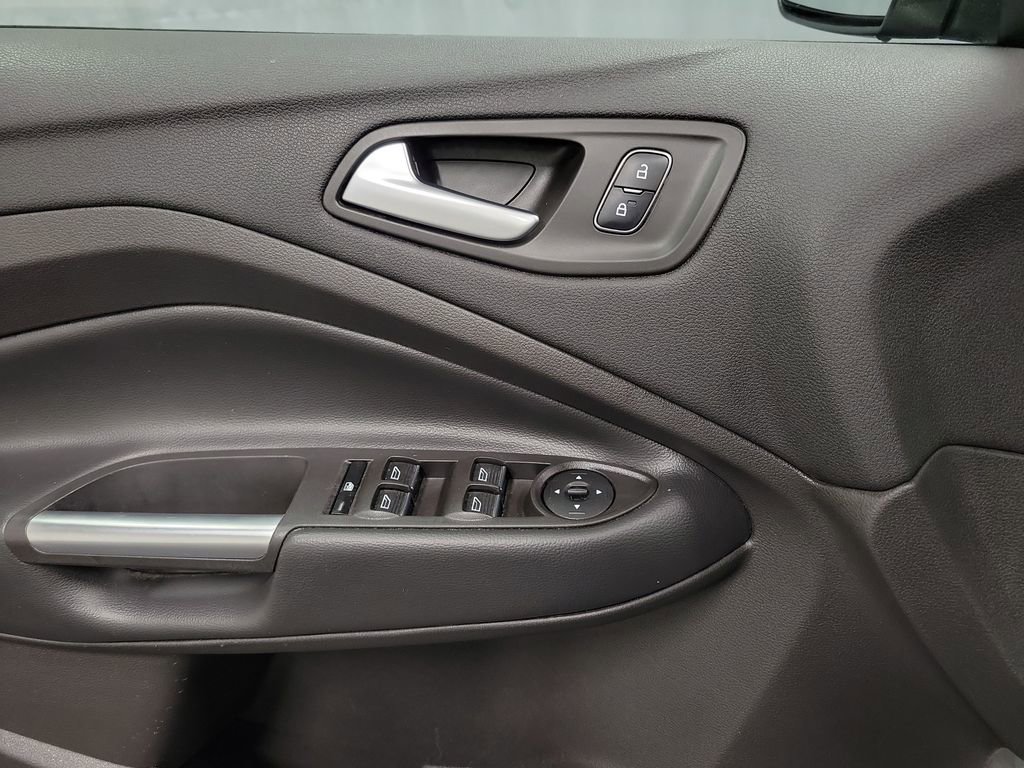 Used 2019 Ford Escape SEL image 20