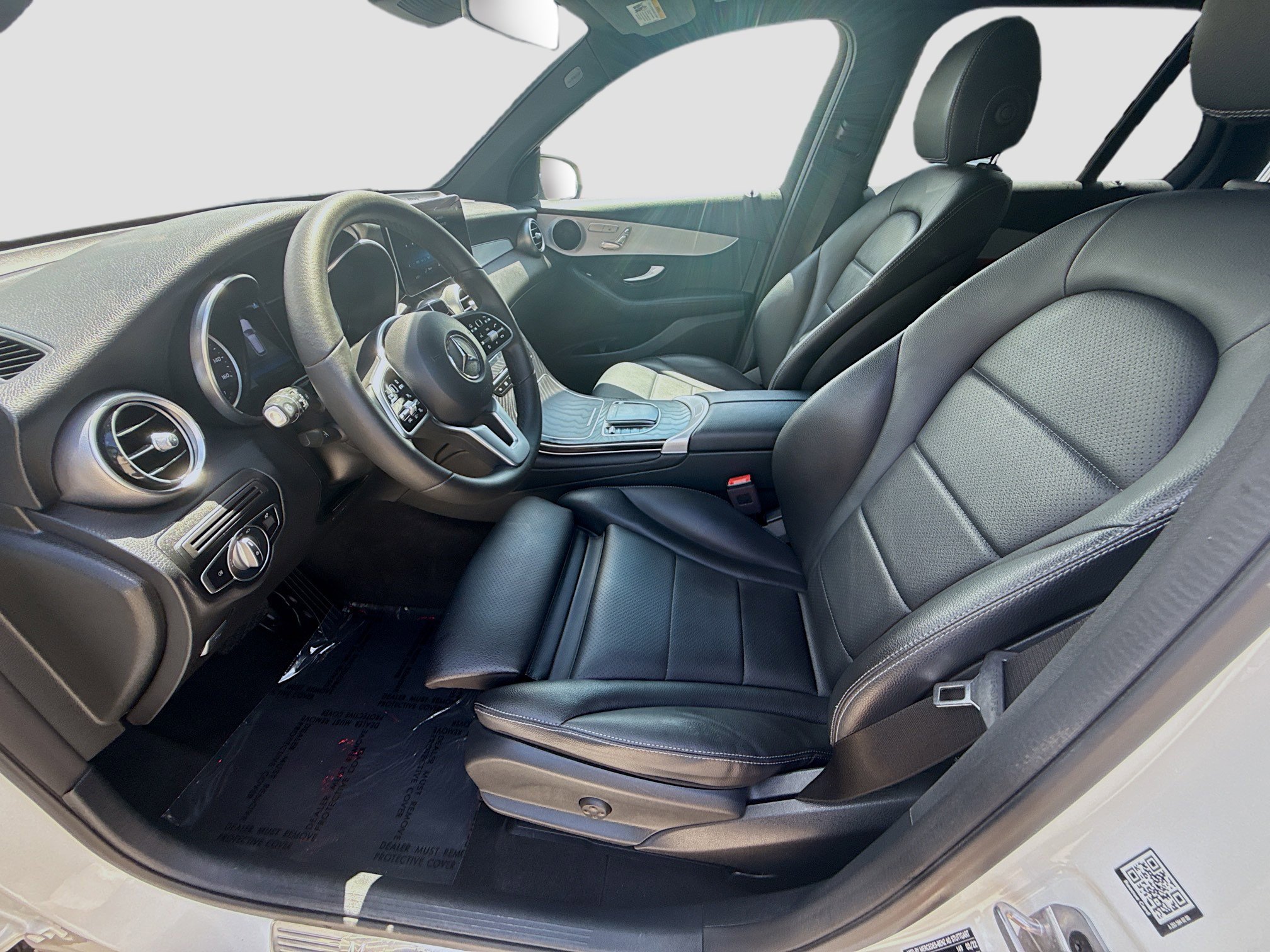 Used 2022 Mercedes-Benz GLC 300 w/ Premium Package Lite image 18