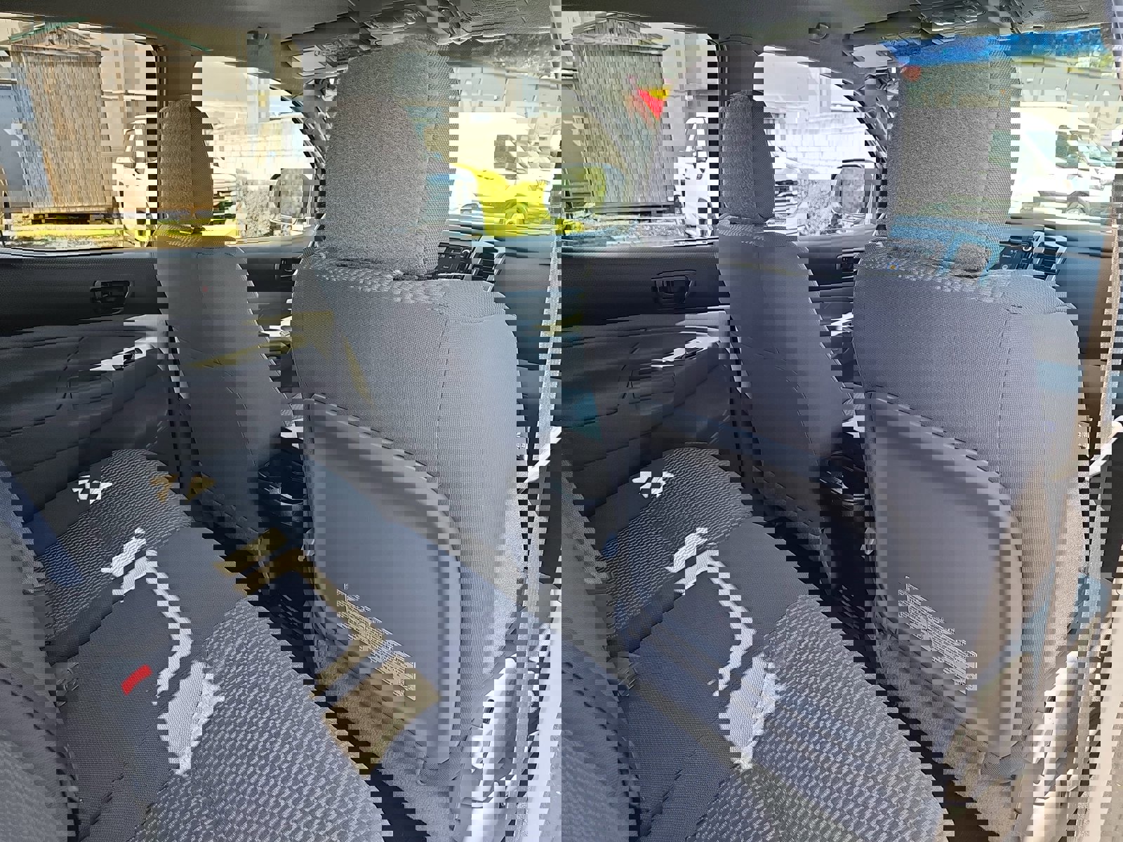 Used 2015 Toyota Tacoma PreRunner w/ SR5 Package RWD image 10