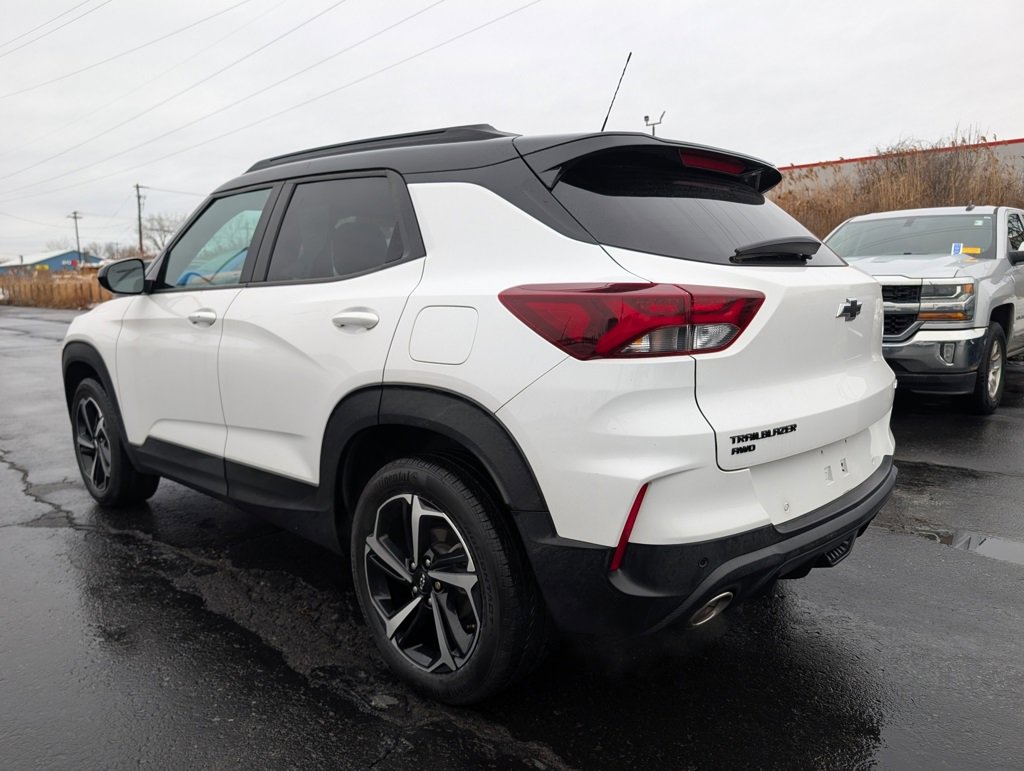 Used 2021 Chevrolet TrailBlazer RS w/ Sun and Liftgate Package image 5