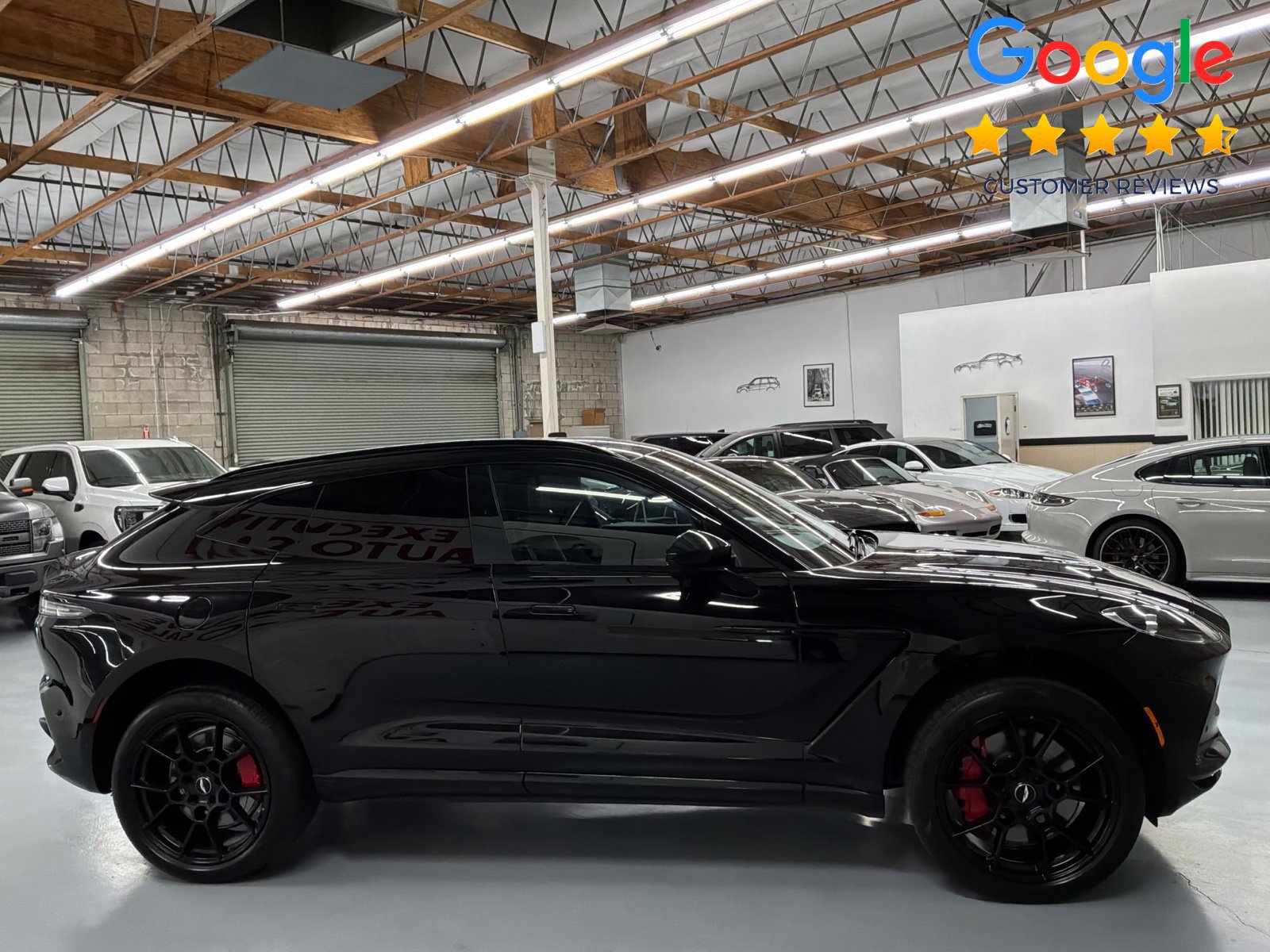 Used 2021 Aston Martin DBX AWD/4WD image 5