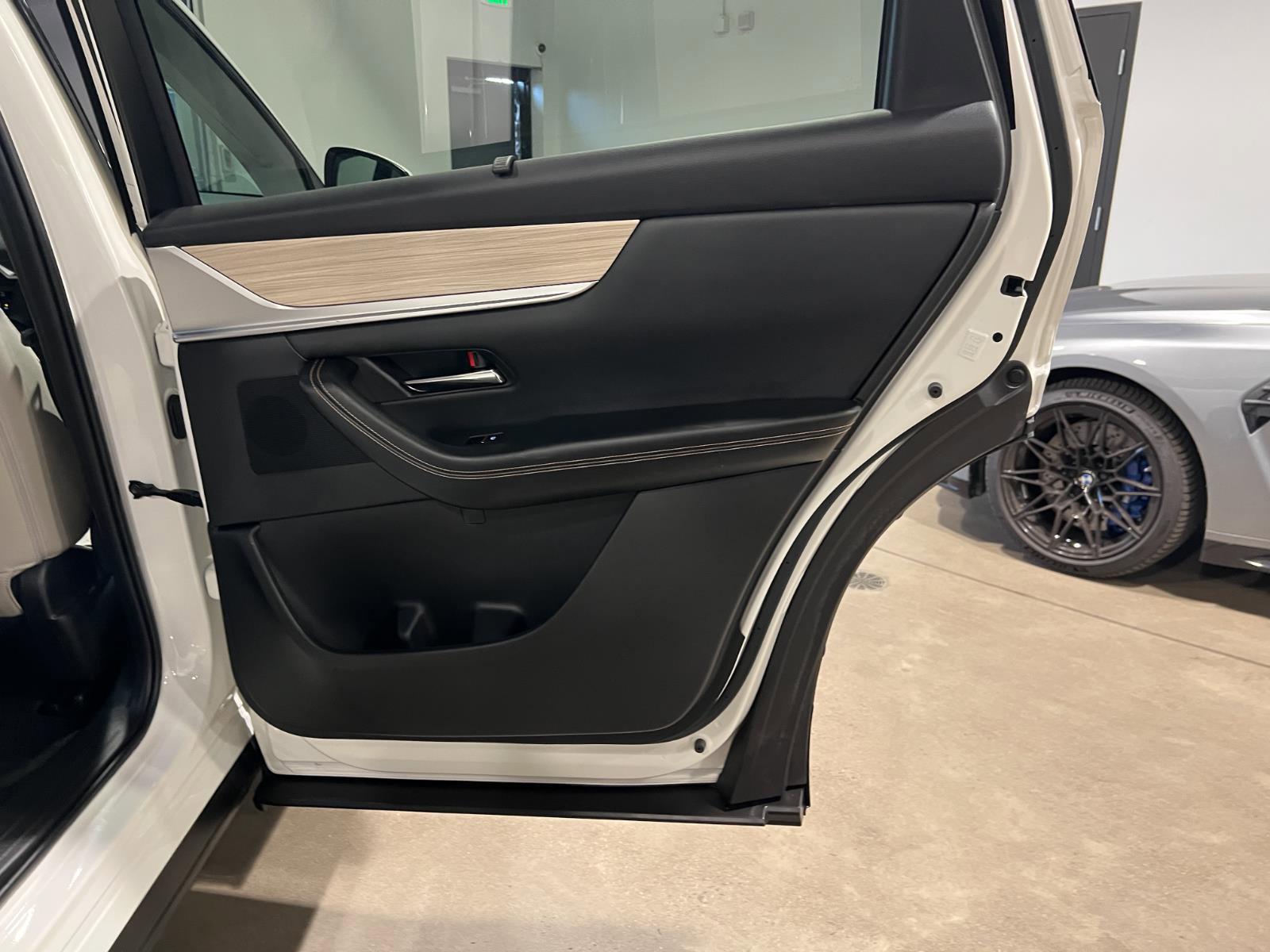 Used 2025 MAZDA CX-90 Plug-In Hybrid w/ Preferred image 39