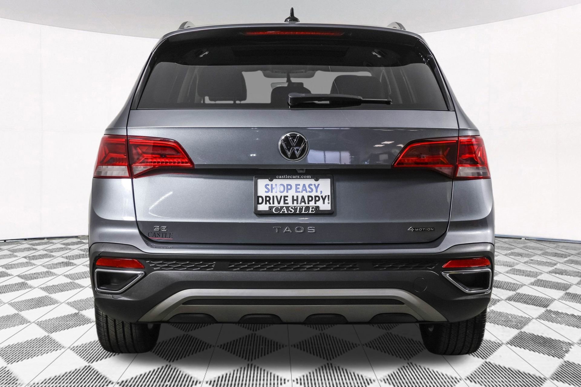 Used 2022 Volkswagen Taos SE w/ Panoramic Sunroof Package image 16