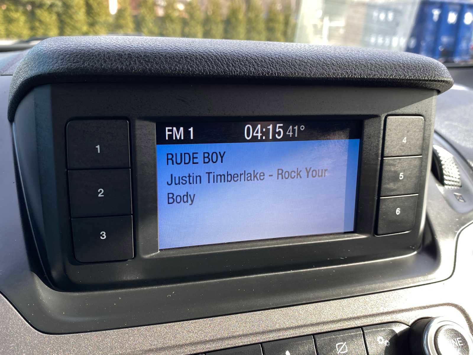 Used 2020 Ford Transit Connect XL image 16