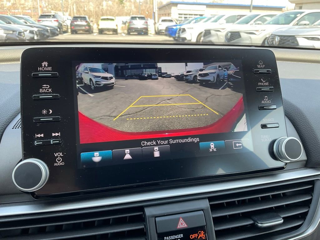 Used 2018 Honda Accord Touring image 18
