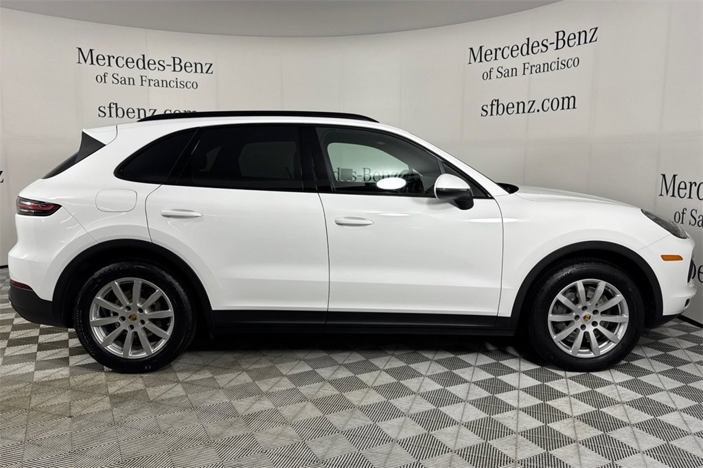 Used 2020 Porsche Cayenne S AWD/4WD image 3