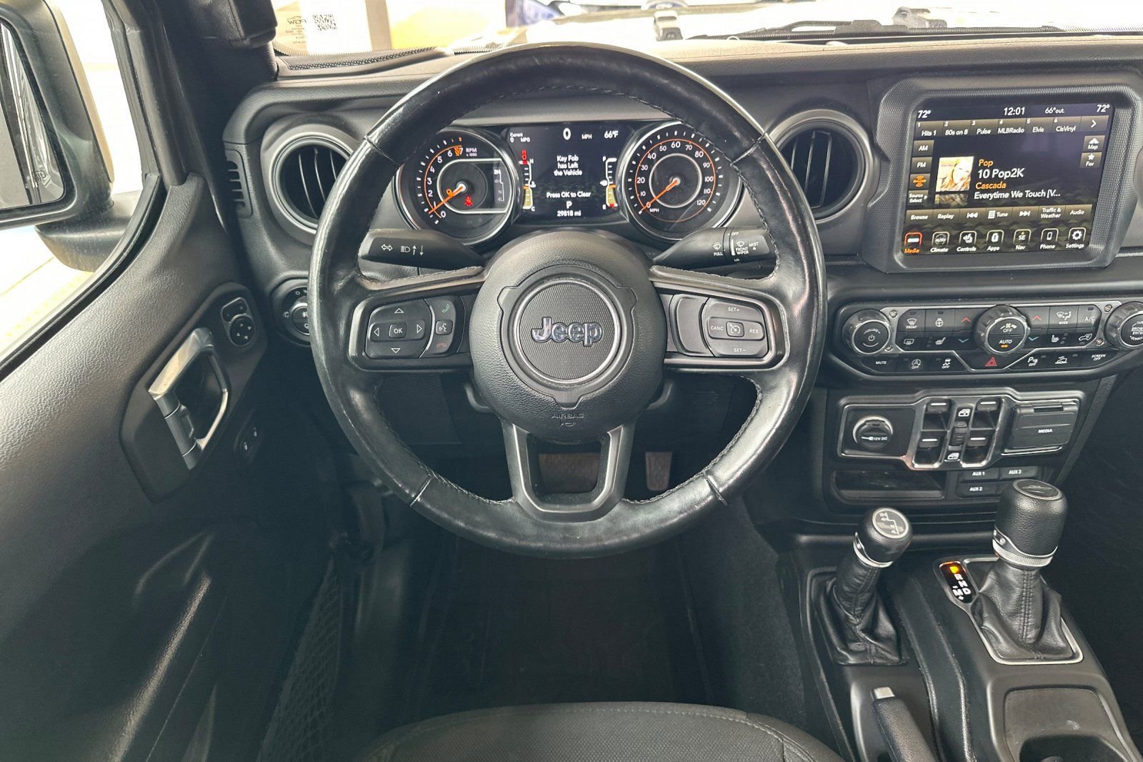 Used 2021 Jeep Gladiator Willys image 13