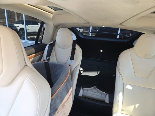 Used 2018 Tesla Model X 75D image 15