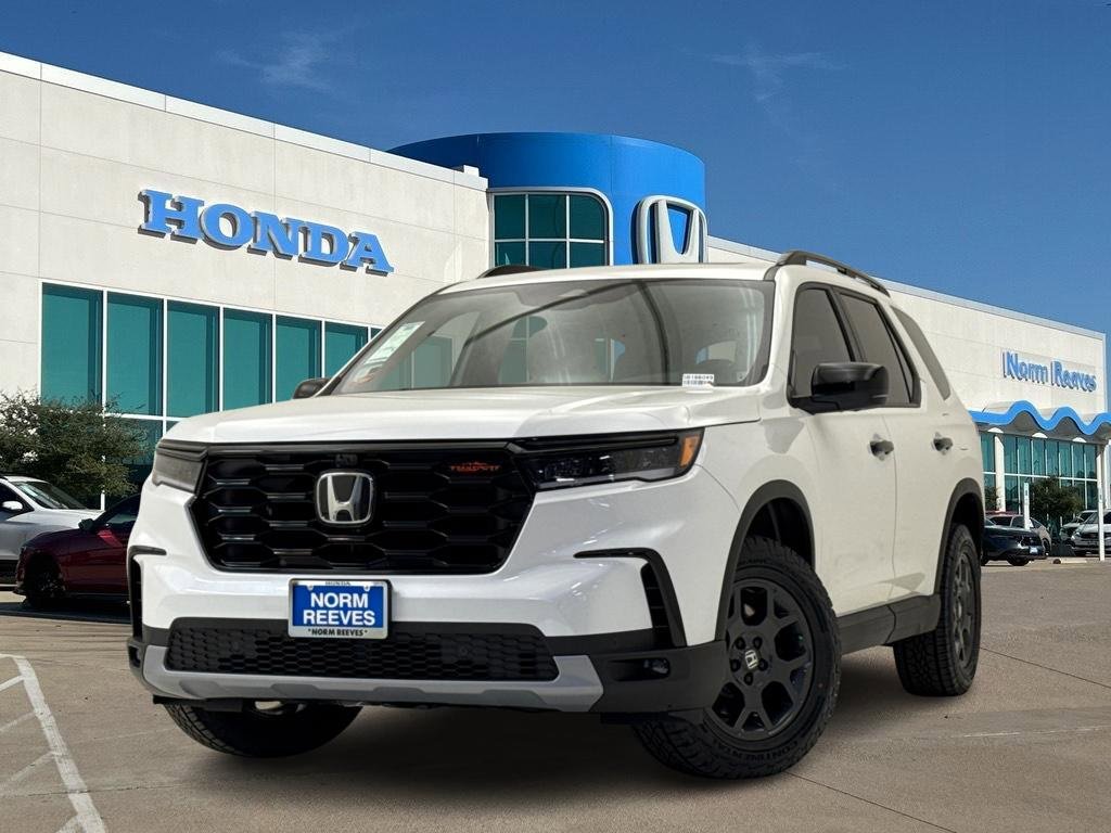 New 2025 Honda Pilot TrailSport image 1