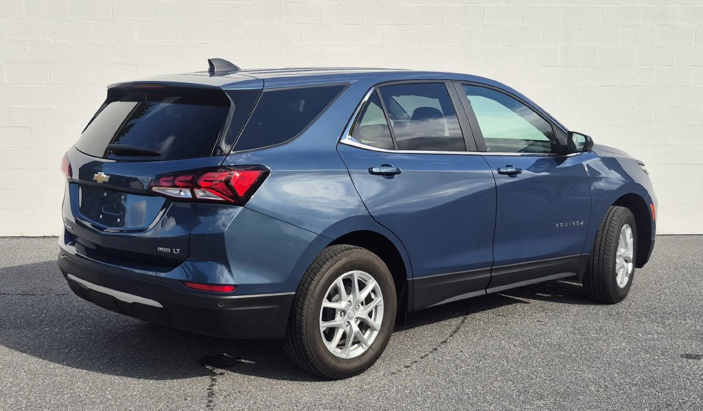Used 2024 Chevrolet Equinox LT AWD/4WD image 14