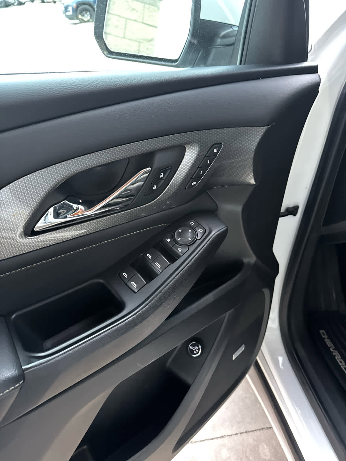 Certified 2023 Chevrolet Traverse Premier image 14