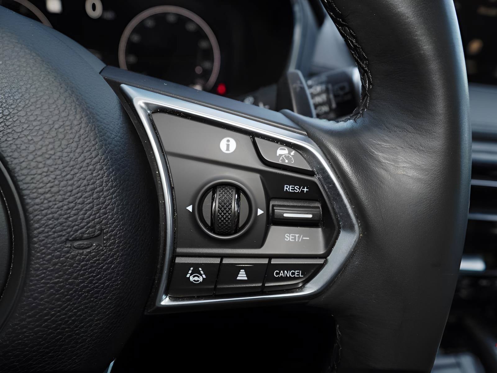 Used 2023 Acura MDX SH-AWD w/ Advance Package image 37