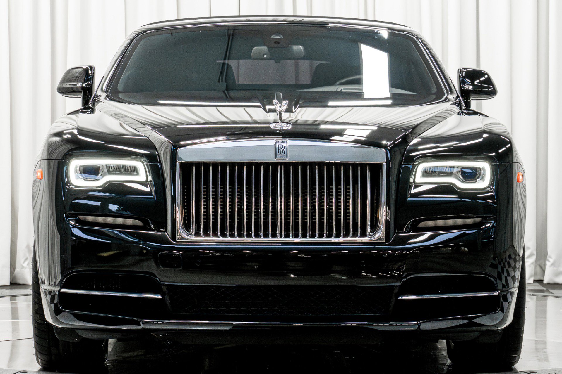 Used 2017 Rolls-Royce Dawn image 42