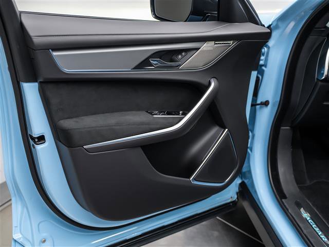 New 2026 Jaguar F-PACE SVR 575 Edition image 28