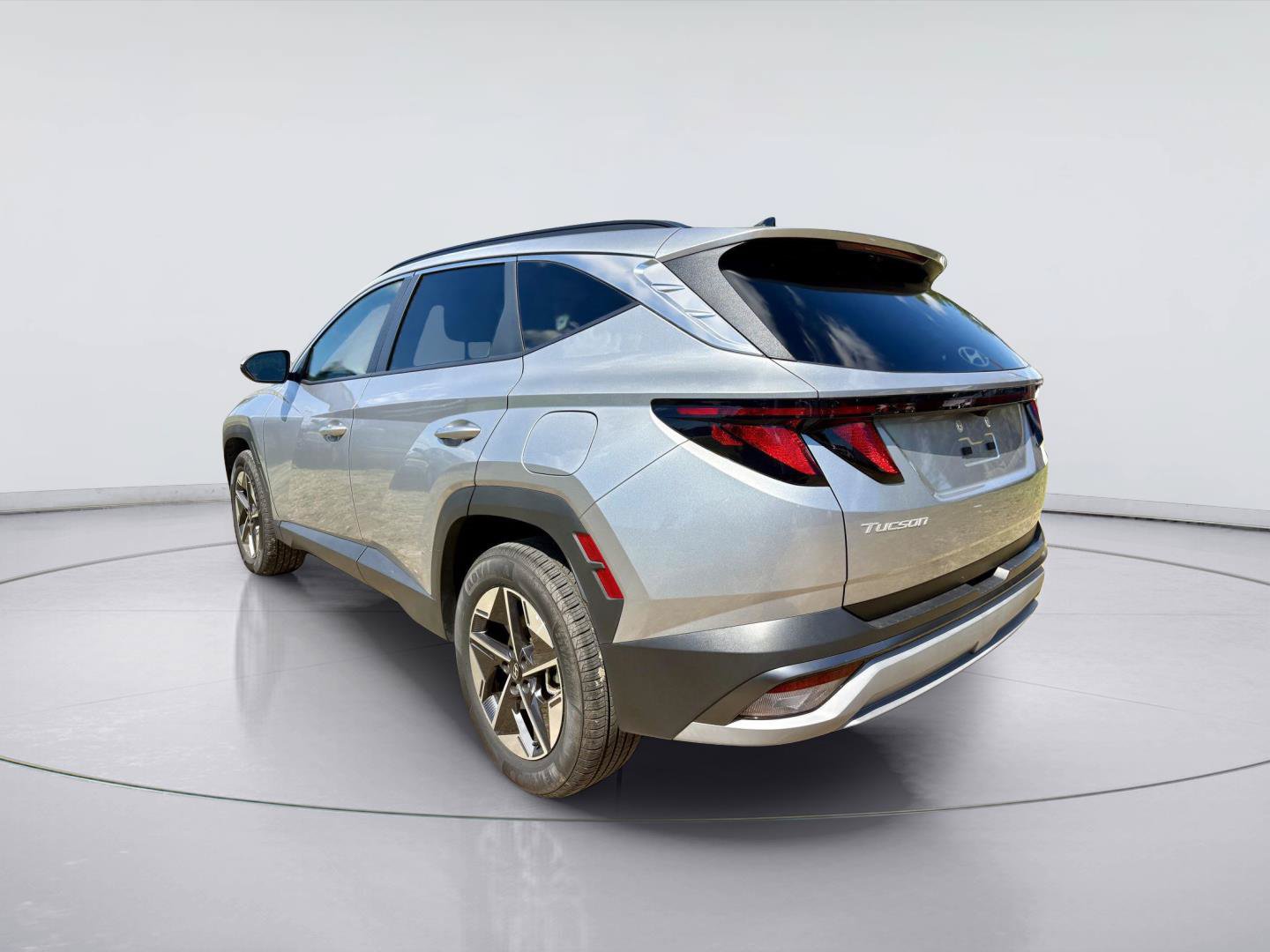 Used 2025 Hyundai Tucson SEL AWD/4WD image 4