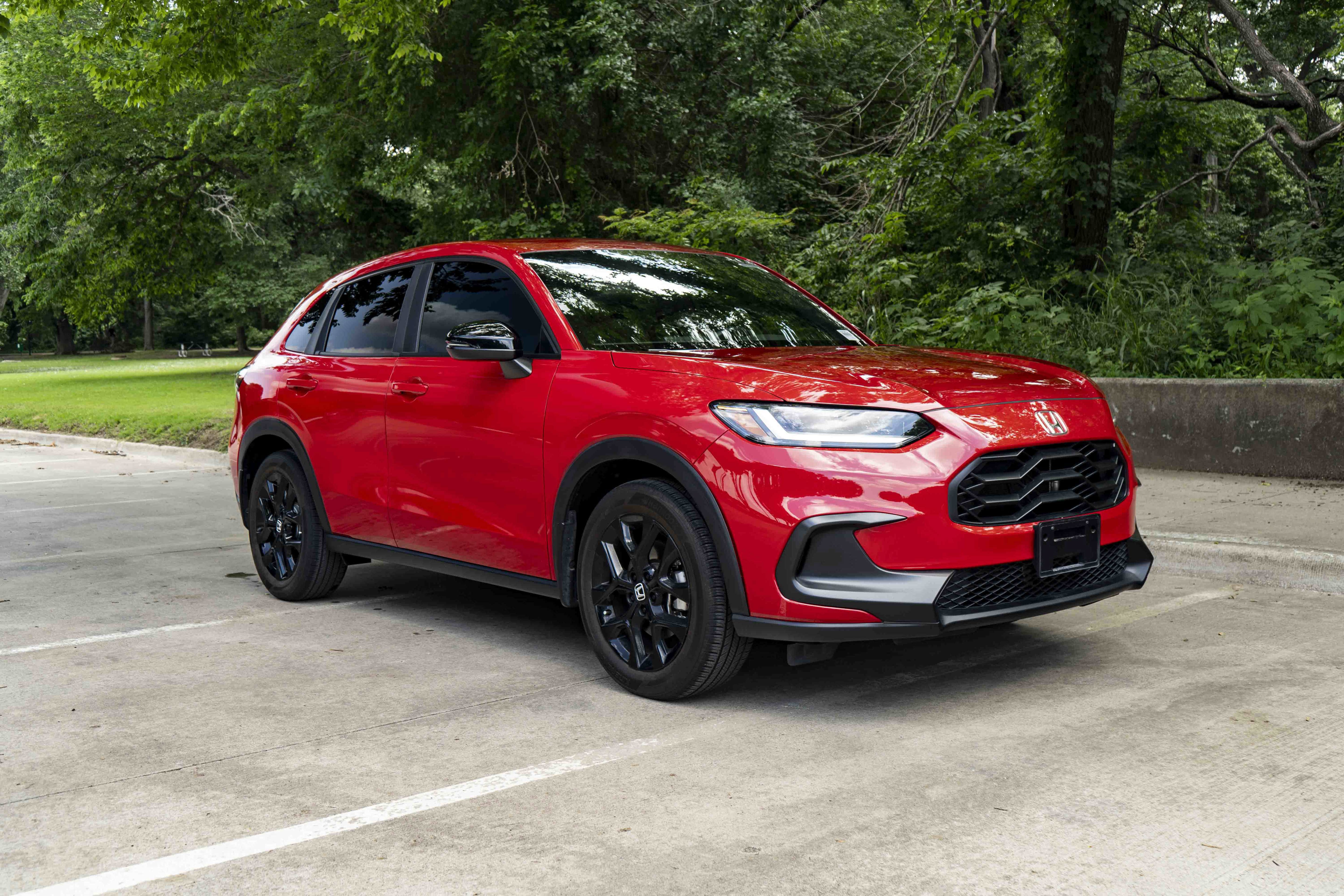 Certified 2025 Honda HR-V Sport image 2
