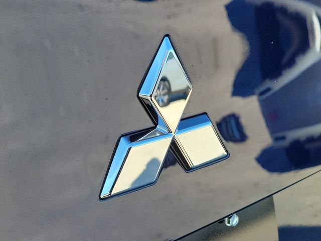 New 2026 Mitsubishi Outlander SE FWD image 8