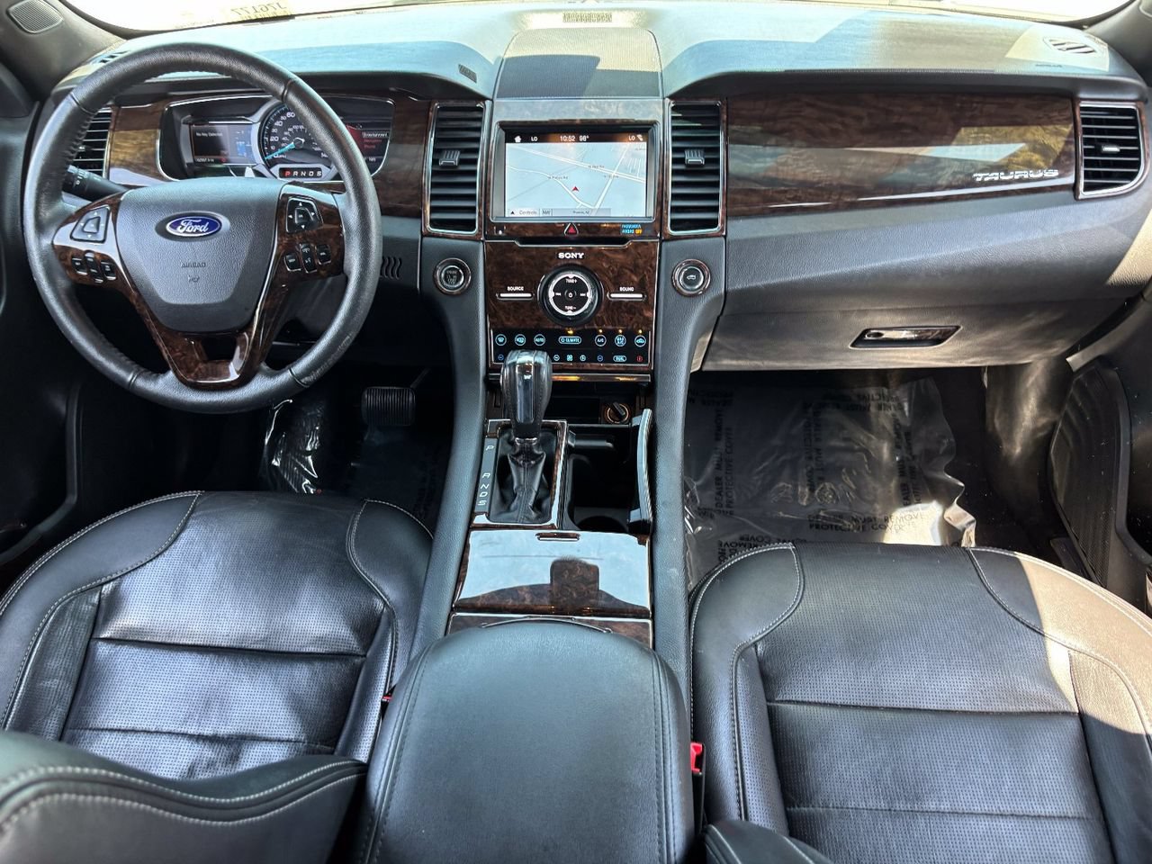 Used 2019 Ford Taurus Limited FWD image 13