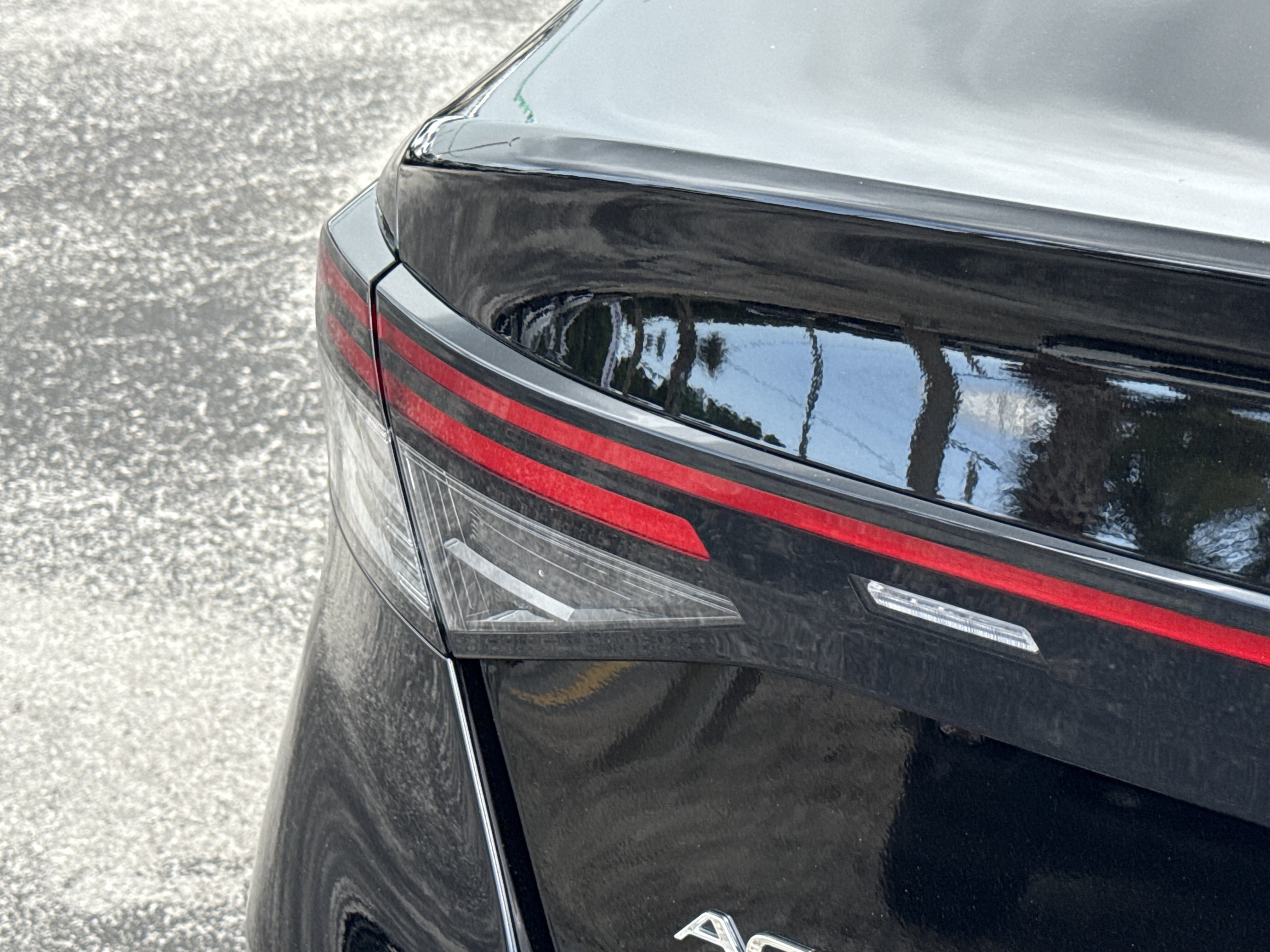 Certified 2023 Honda Accord EX image 15