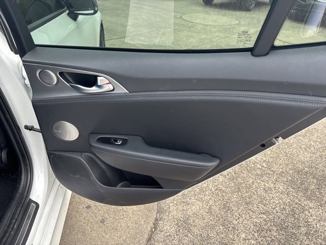 Used 2018 Kia Stinger GT2 AWD/4WD image 37
