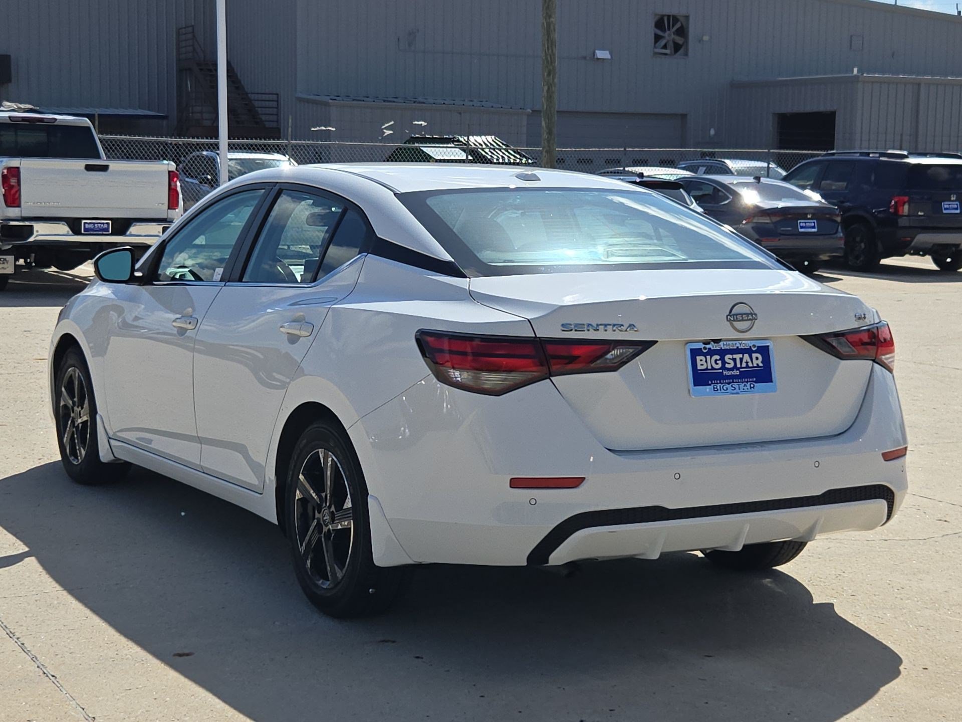 Used 2024 Nissan Sentra SV w/ All-Weather Package FWD image 6