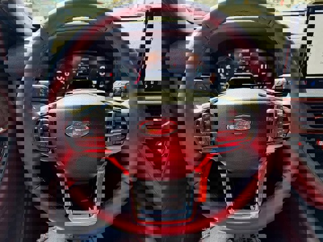 New 2025 Ford Explorer Platinum image 18