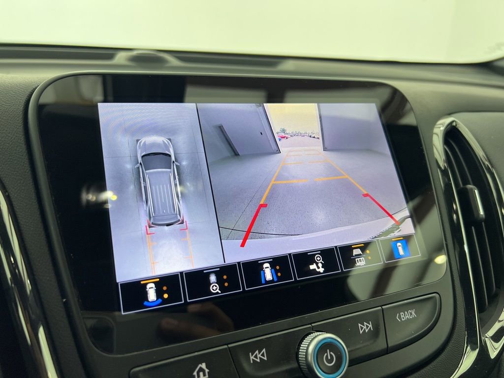 Used 2024 Chevrolet Equinox RS FWD image 13