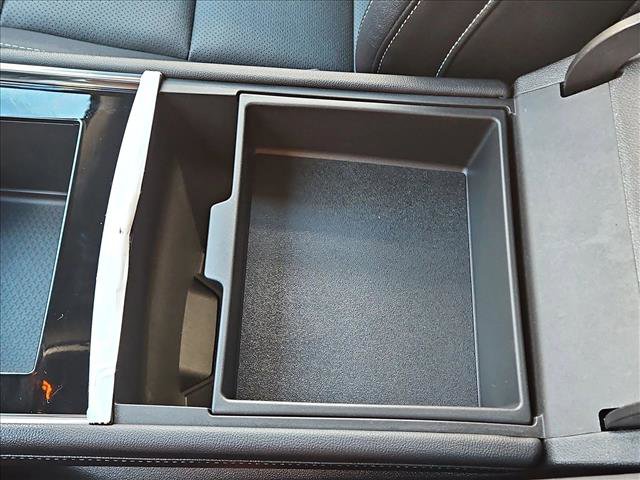 New 2026 Chevrolet Traverse LT image 12