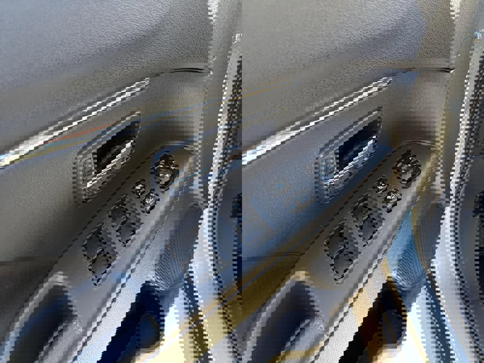 Used 2025 Mitsubishi Outlander Sport LE image 11