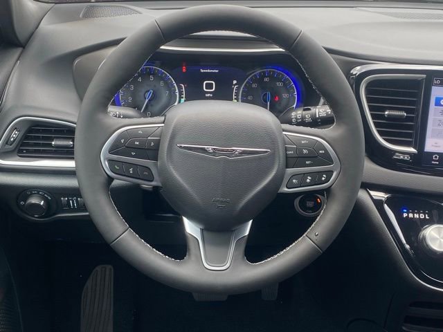 New 2026 Chrysler Voyager LX image 37