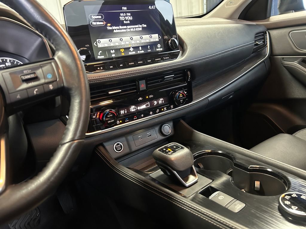 Used 2021 Nissan Rogue SL w/ Premium Package image 20