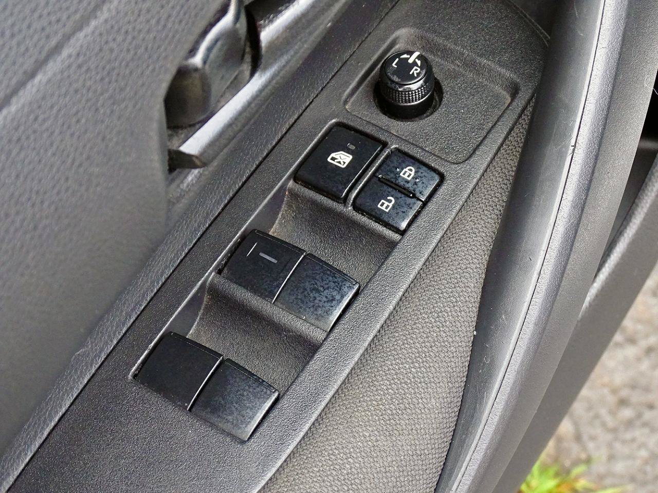 Used 2023 Toyota Corolla LE FWD image 32
