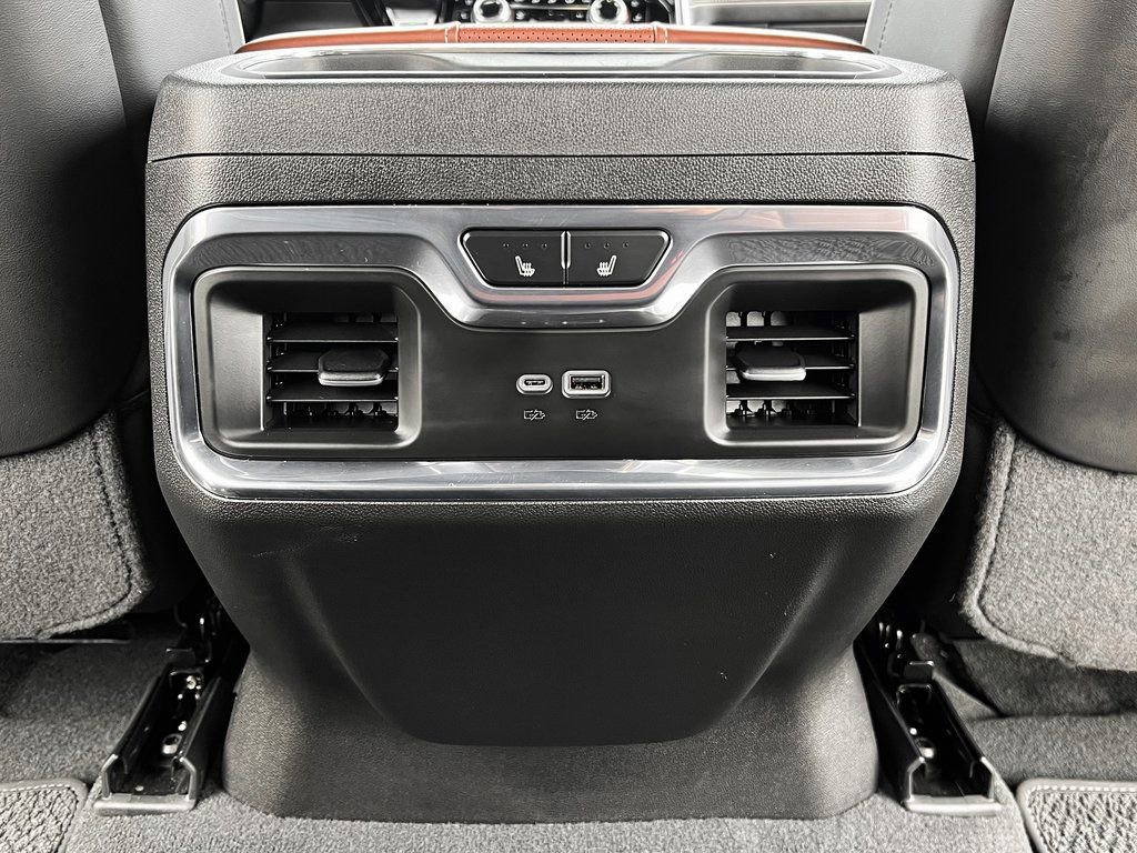 Used 2025 GMC Sierra 3500 Denali Ultimate image 25