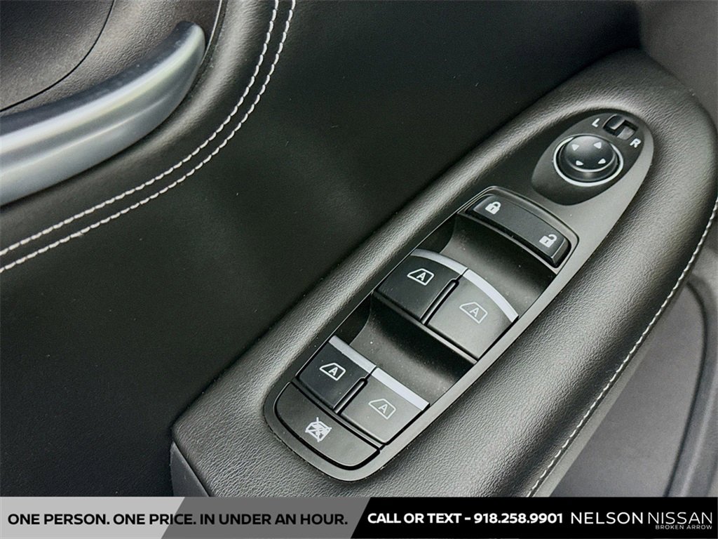 Used 2022 INFINITI QX55 Luxe w/ Cargo Package image 17