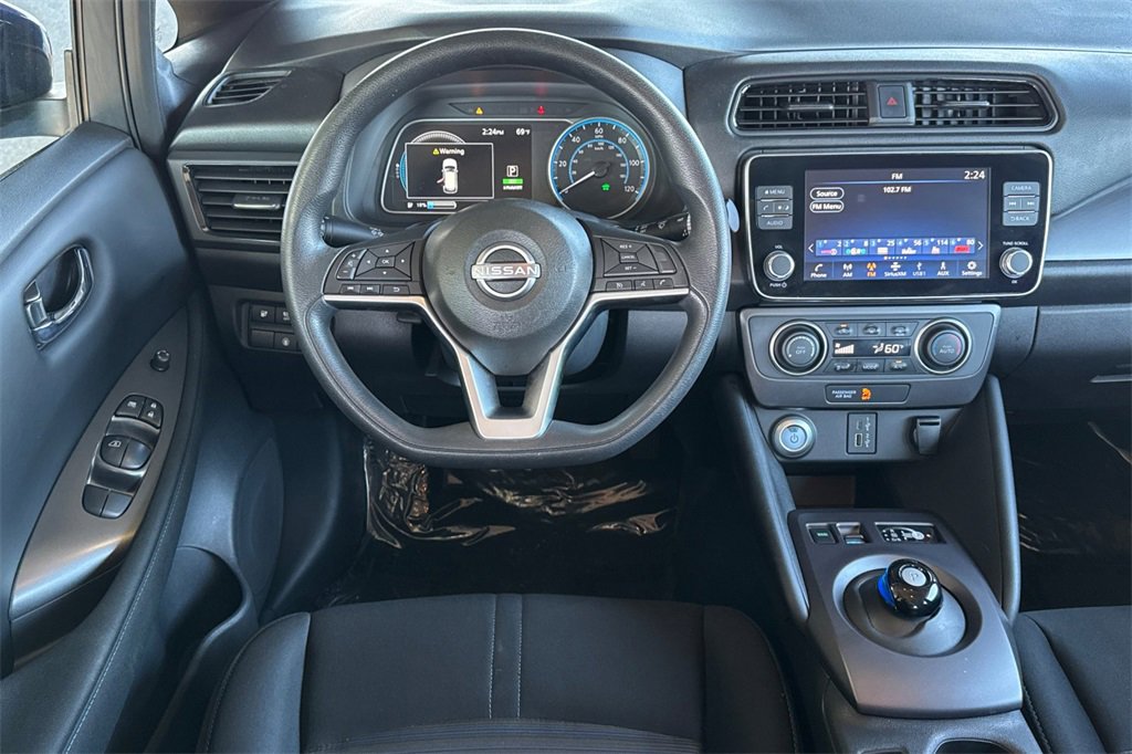 Used 2023 Nissan Leaf S image 14