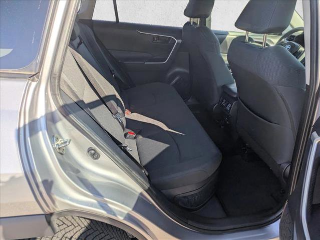 Used 2023 Toyota RAV4 LE image 17