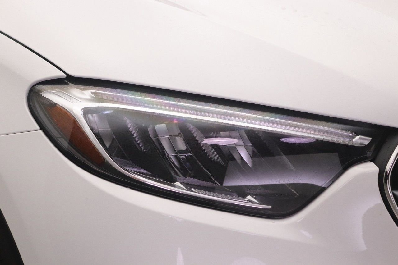 Used 2026 Mercedes-Benz GLC 300 image 28