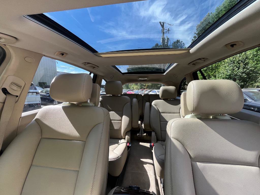 Used 2011 Mercedes-Benz R 350 4MATIC image 20