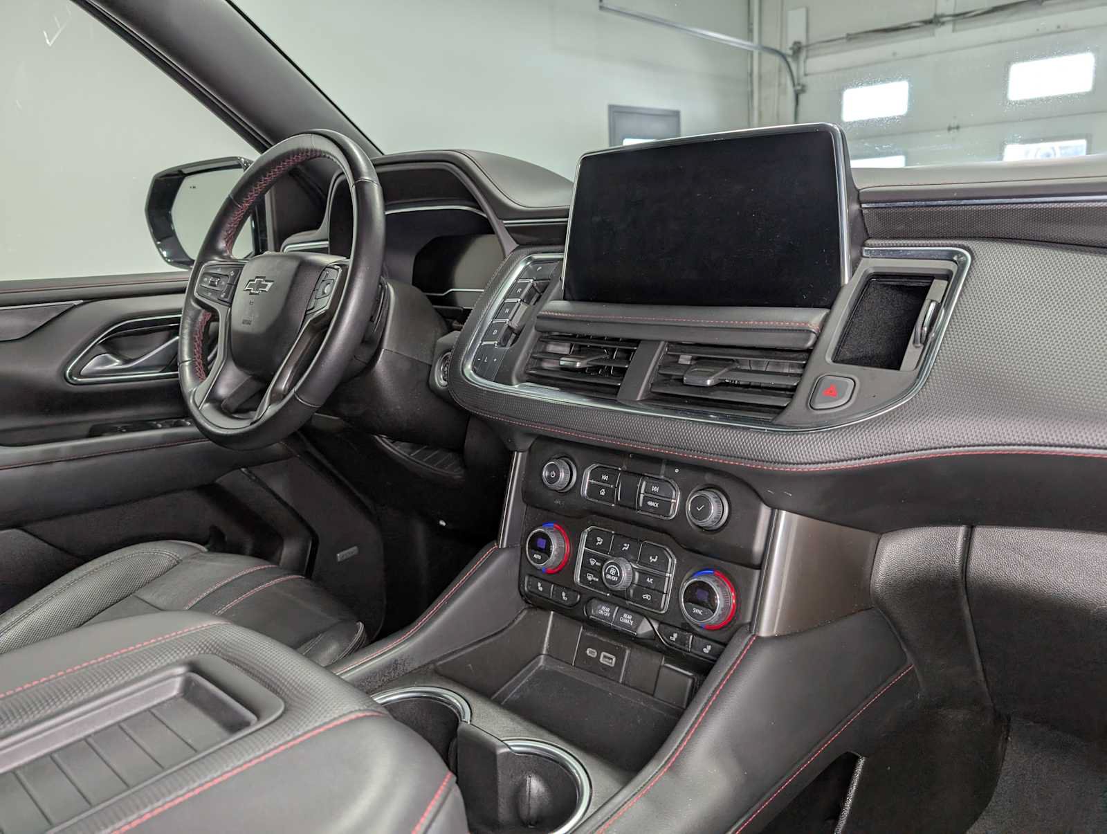 Used 2022 Chevrolet Tahoe RST w/ Luxury Package AWD/4WD image 46