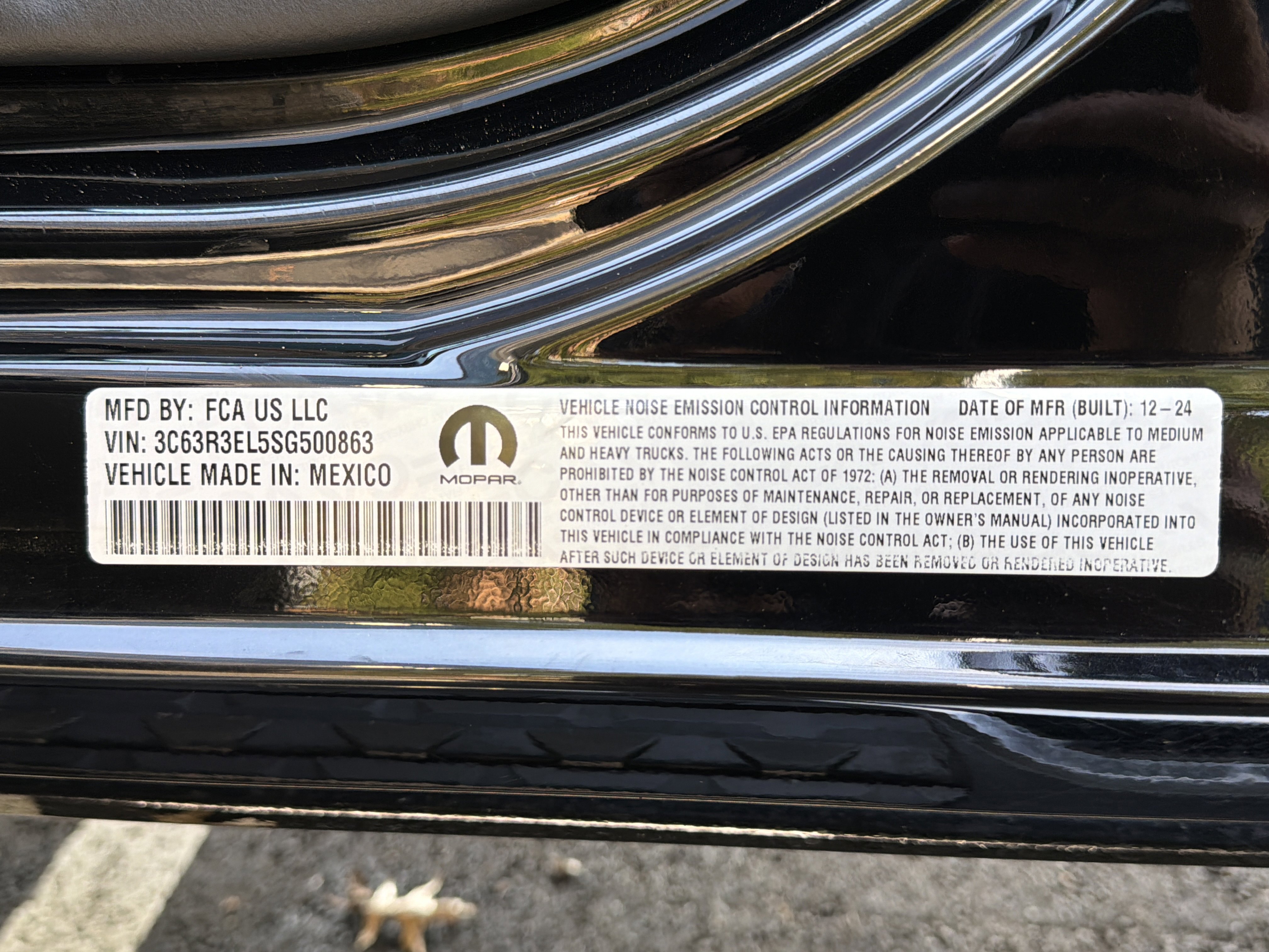 Used 2025 RAM 3500 Laramie image 34