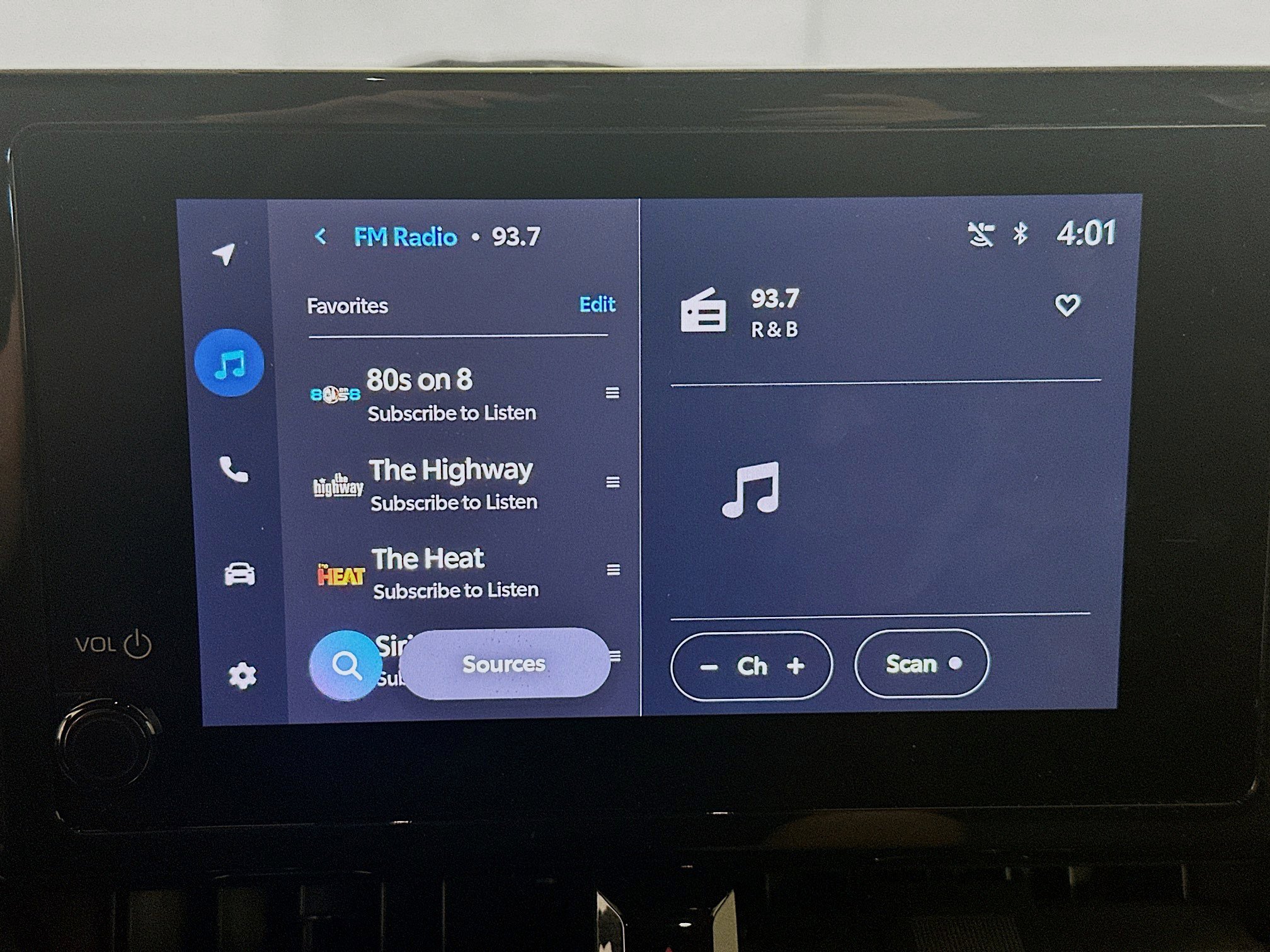 Used 2025 Toyota Corolla XSE image 21