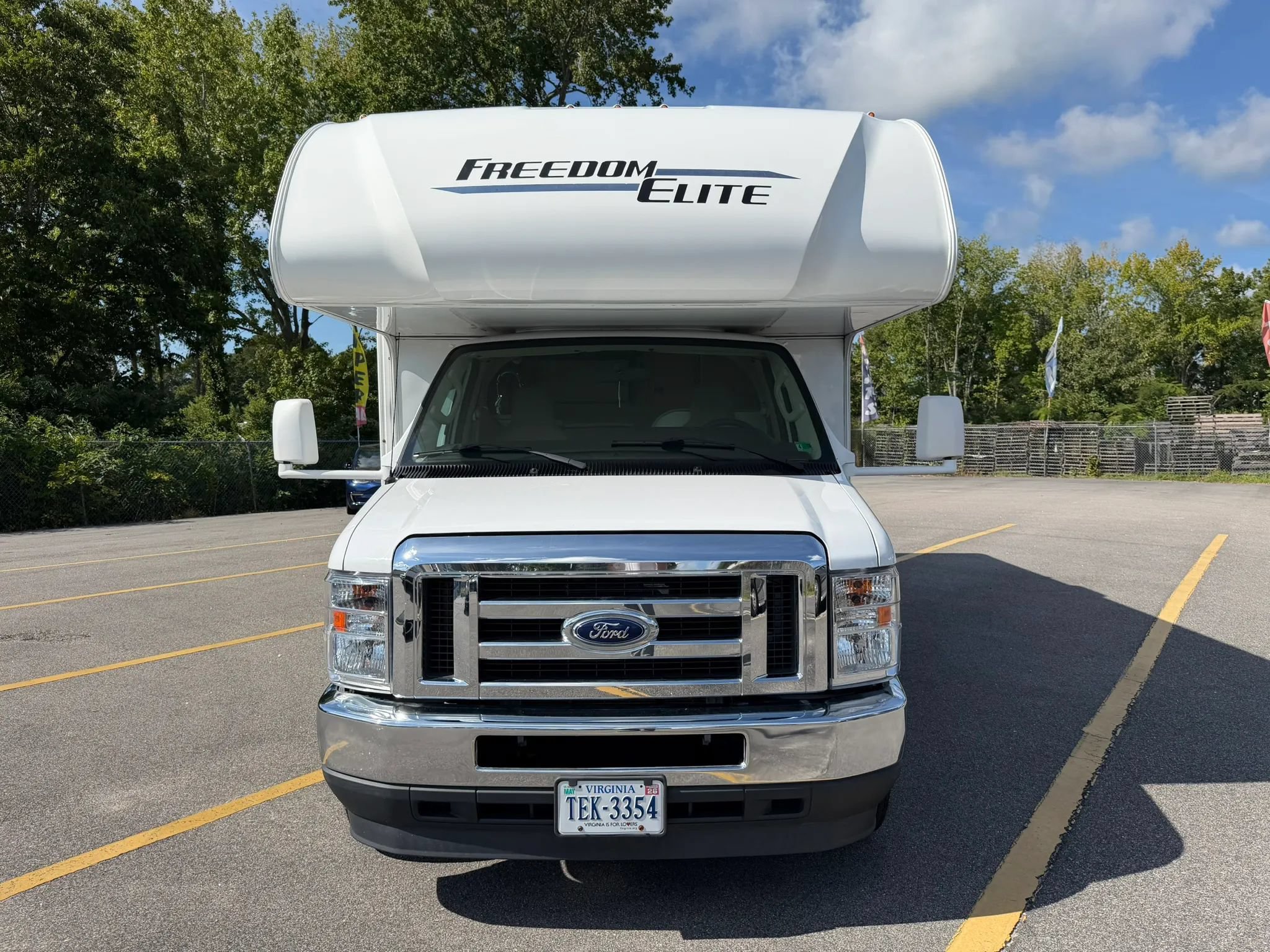 Used 2022 Ford E-350 and Econoline 350 Super Duty w/ Motorhome Prep Package RWD image 9